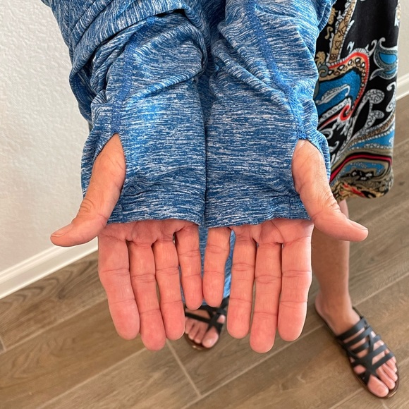 Blue Nike Dri Fit Running Shirt (medium) - Picture 4 of 5